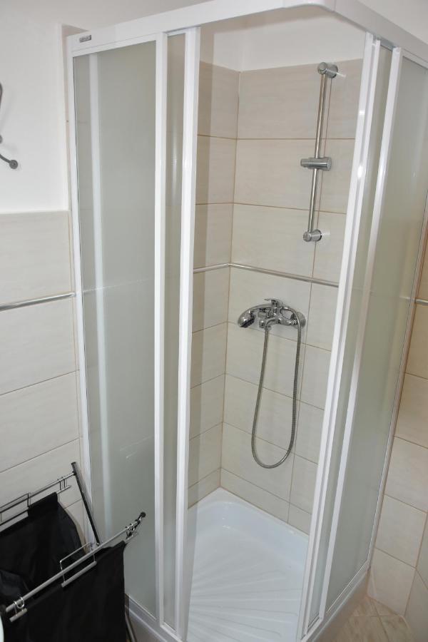 Csevi Apartmanhaz Mezőkövesd Zewnętrze zdjęcie